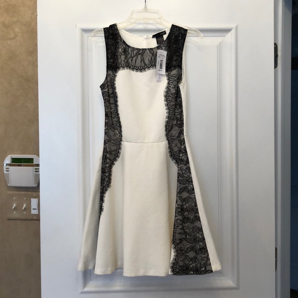 Women’s dress